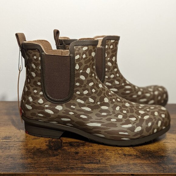 Brand New Chooka Rosette Chelsea Ankle Rain Boots, Tan - Picture 2 of 7